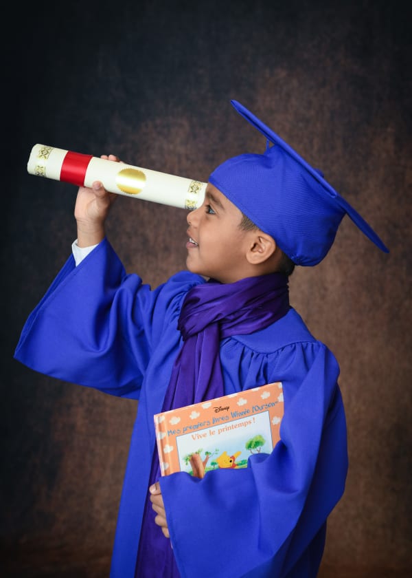 Graduation portrait photography Montreal — celebrate your achievement